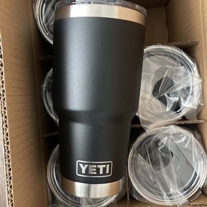 YETI rambler 30 oz tumblers Brand NEW
